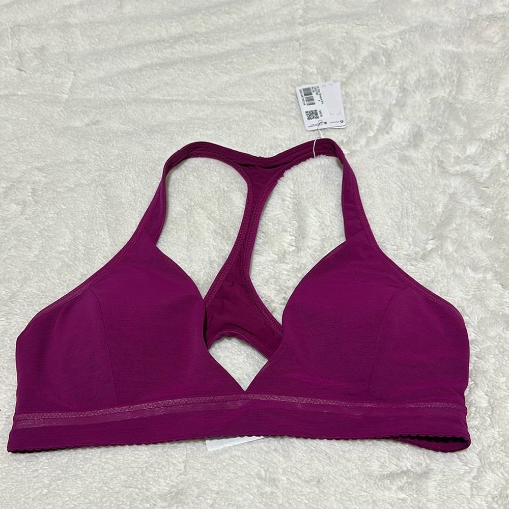 Lululemon | size 4 | all day breeze bra